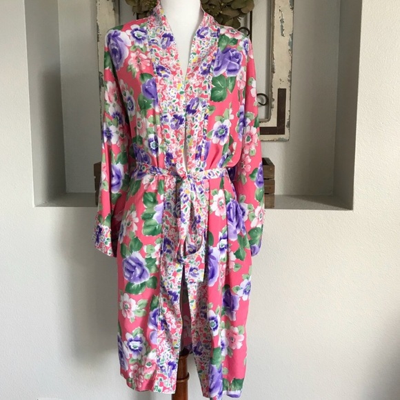 Victoria's Secret Other - Victoria’s Secret Vintage Pink Floral Robe OS